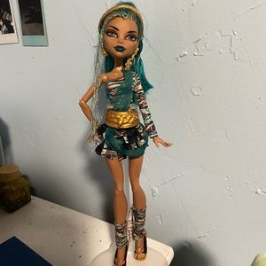 Nefera de Nile monster high doll